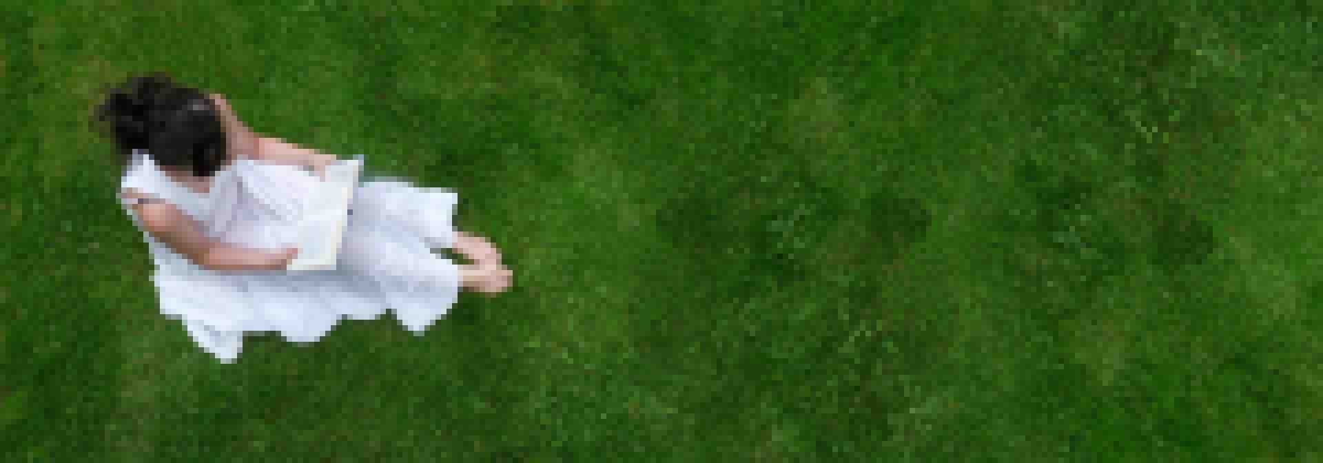 girl-among-grass
